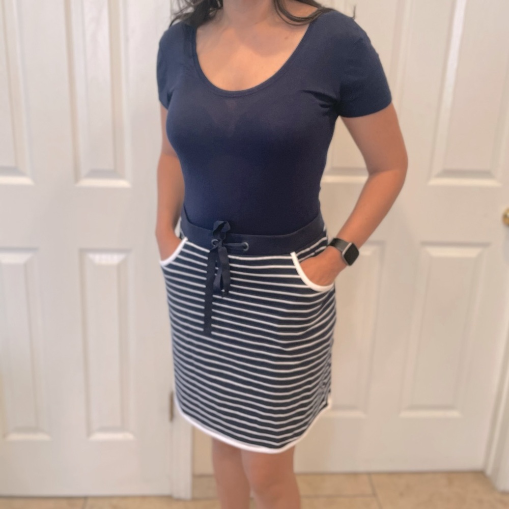 Nautica Navy & White Striped Skirt Size M